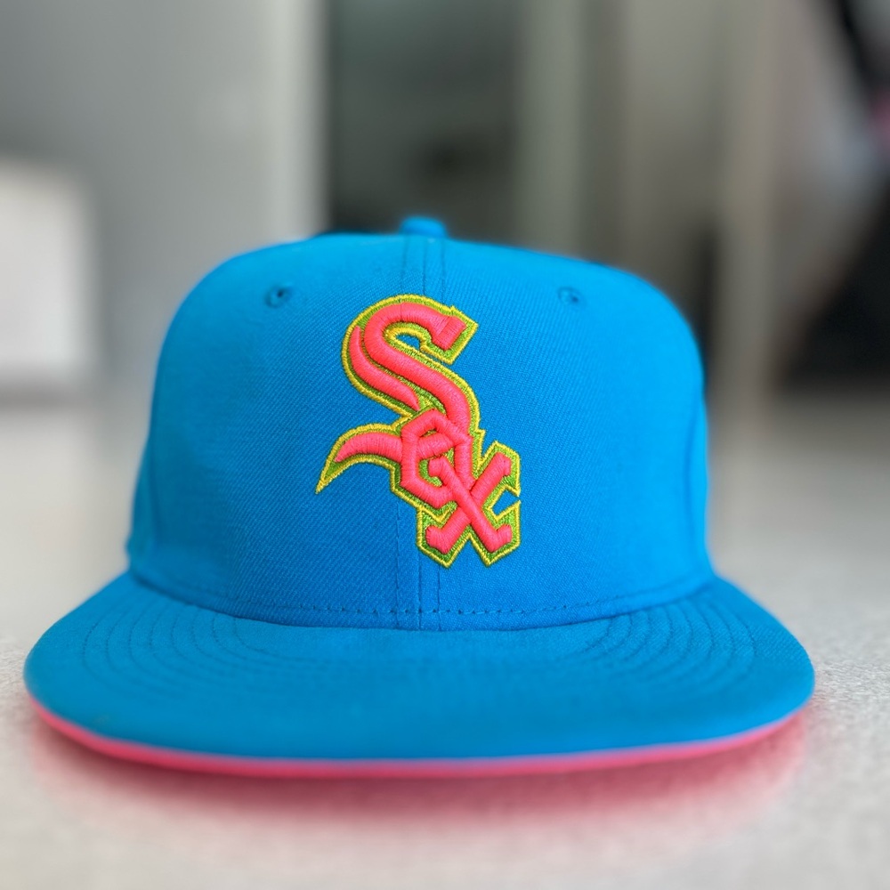 7 1/8 Men’s Chicago White Socks New Era Light Blue Pink Glow 59FIFTY Fitted Hat